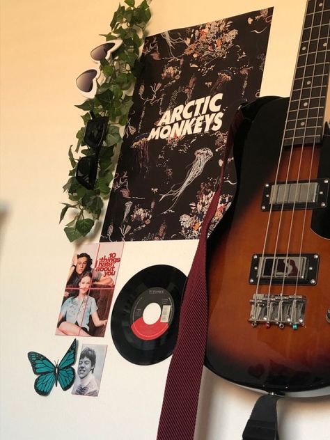 Artic Monkeys Bedroom, Arctic Monkeys Room Ideas, Arctic Monkeys Room Aesthetic, Arctic Monkeys Bedroom, Arctic Monkeys Room Decor, Arctic Monkeys Room, Rock Aesthetic Room, Rock Room Aesthetic, Rock Room Ideas