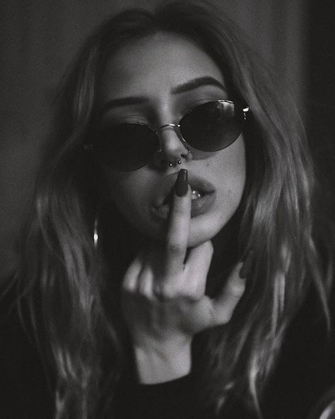 Colour Hair, Bad Girl Wallpaper, Badass Aesthetic, Portrait Photography Women, Gray Aesthetic, Foto Poses, Black And White Aesthetic, White Photo, Photography Women