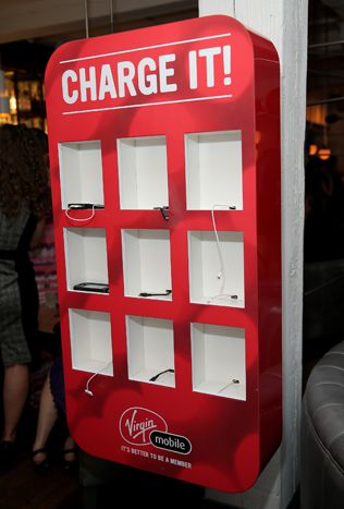 Charging Station Phone Charging Station Ideas, Charging Station Ideas, Phone Kiosk, Mobile Charging Station, Mobile Shop Design, Phone Charging Stations, Charge Station, Phone Charging Station, Brand Activations