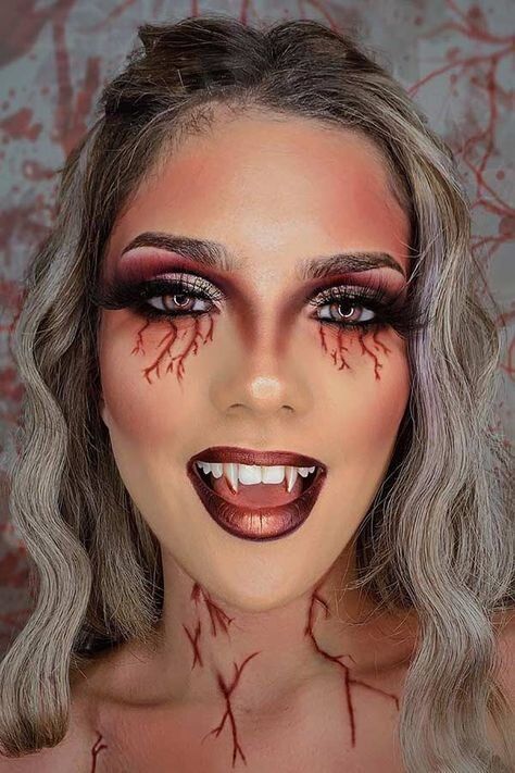 Halloween Costumes Women Scary, Pelottava Halloween, Makeup Ideas For Halloween, Vampire Makeup Halloween, Halloween Makeup Clown, Halloweenský Makeup, Holloween Makeup, Halloween Nails Diy, Vampire Makeup