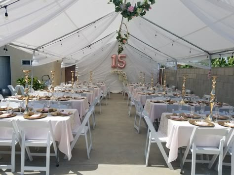 Party Canopy Decorations, Small Backyard Quinceanera Ideas, Graduation Party Tent Decorations, Baby Shower Tent Decorations, 10x30 Tent Layout With Tables, Canopy Party Decorations, Canopy Decorations Outdoor Party, Tent Decorating Ideas Birthday, Backyard Party Setup Ideas