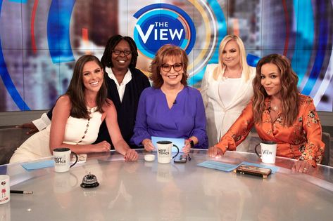 <i>The View</i> Tell-All Book <i>Ladies Who Punch</i> Is Being Adapted into a TV Series Star Jones, Rosie Odonnell, Barbara Walters, Instagram Ladies, Whoopi Goldberg, Nba Season, Science Fiction Tv, Horror Music, O Donnell