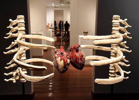 Hug someone you love today. "Anatomy of a Hug" by artist - Luna Lu. Sculptor in Brazil.  #connectedincreativity #sculpture #artandtattoomagazine #houseinkdotcom Anatomy Of A Hug, Hugging Drawing, People Hugging, Tattoos Infinity, Tattoos Mandala, Tattoos Geometric, Human Heart, Arte Inspo, Anatomy Art