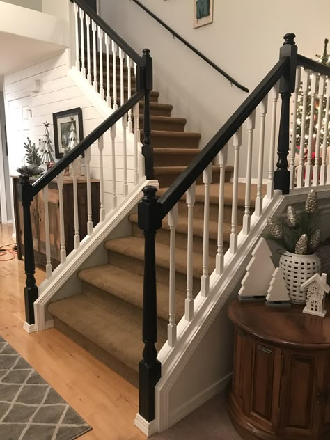 Black and White Stair Railings White Spindles Black Railing, White And Black Railing Stairways, Black And White Stair Banister, Black And White Bannister Rail, Black And White Railings For Stairs, Black And Brown Stair Railing, Black White Staircase Banisters, Black And White Staircase Ideas, Black And White Banister Stair Railing