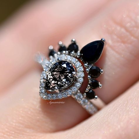 Black Diamond Engagement Ring Set, Onyx Wedding Ring, Dream Rings, Black Diamond Engagement Ring, Cute Engagement Rings, Future Engagement Rings, Black Wedding Rings, Black Diamond Engagement, Black Diamond Ring Engagement