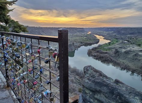 Snake River Canyon, Officially One, Twin Falls Idaho, River Canyon, Road Trip Destinations, Beautiful Hikes, Autumn Park, Twin Falls, Scenic Byway