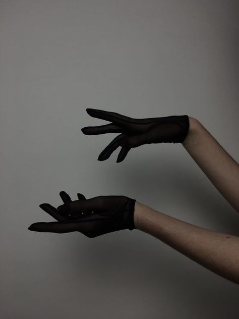 Black Gloves Aesthetic, Aesthetic Gloves, Gloves Photography, Princess Gloves, Black Dress Aesthetic, Aesthetic Marketing, Gloves Aesthetic, Juliette Ferrars, Skin Bar