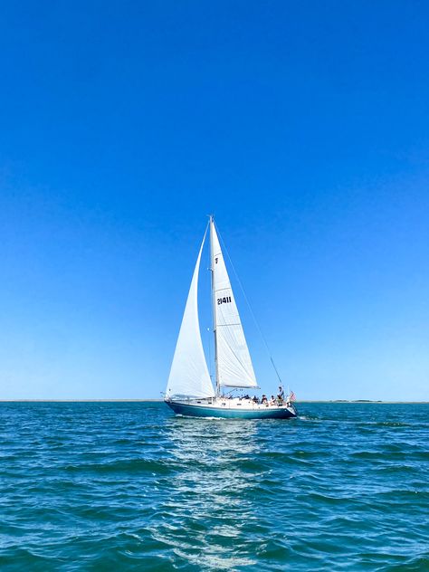 Vintage Sailboat Aesthetic, Blue Aesthetic Sea, Picture Above Bed, Sailboat Aesthetic, Ocean Blue Aesthetic, Aesthetic Sea, Waves Photography, Color Aesthetic, Sailing Boats