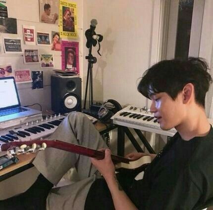 Korean Boyfriend playing guitar #ulzzang #Boyfriend #Koreanboy Boys Korean, Muka Lelaki, The Garden Of Words, Ulzzang Couple, Korean Couple, Korean Aesthetic, Boys Playing, Ulzzang Boy