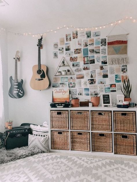 Modern Home Decor Ideas | Bedroom Decor Ideas | Living Room Decor Ideas Vsco Room Ideas Aesthetic Summer, Bed Rooms Ideas Beach, Bedroom Inspirations Beachy, Beachy Boho Dorm Room, Beach Bed Rooms Ideas, Room Inspo Beachy Boho, Beach Vibes Room Decor, Room Decor Beach Aesthetic, Beach Vibe Bedroom Ideas