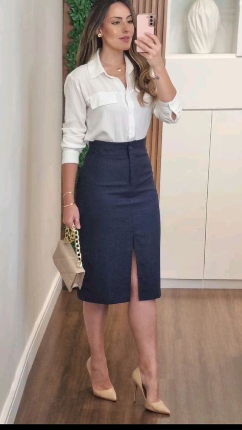 Lawyer Outfits Women, Lawyer Outfits, Thanksgiving Outfit Ideas, Thanksgiving Outfit Women, Cute Thanksgiving Outfits, Lawyer Outfit, Professional Outfits Women, Classy Work Outfits, Professional Attire