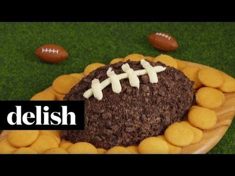 Best OREO Cheesecake Football Recipe - OREO Cheesecake Football for Parties Football Shaped Foods, Football Desserts, Sandwich Vegetarian, Superbowl Desserts, Cream Cheese Ball, Healthy Superbowl Snacks, Cheese Ball Recipes, Superbowl Snacks, Super Bowl Party