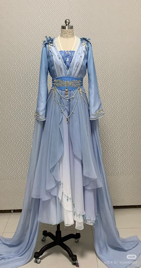 Blue Hanfu, Chinese Fancy Dress, Chinese Style Dress, Chinese Traditional Clothing, Hanfu Dress, Fashion Sketches Dresses, Japanese Dress, Sketches Dresses, Fantasy Gowns