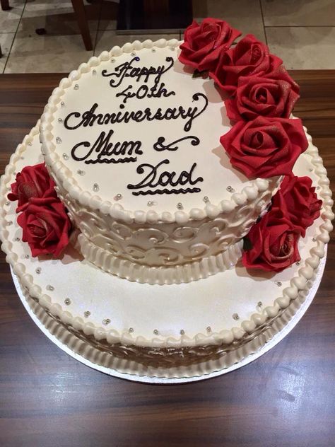 My favorite cousins' 40th anniversary cake, London, England 2016 Anniversary Ideas, Round Anniversary Cake, 40th Anniversary Cake For Parents, 40th Anniversary Cake, 40th Cake, Decorating Videos, Cake Decorating Videos, Types Of Cakes, Decorated Cakes