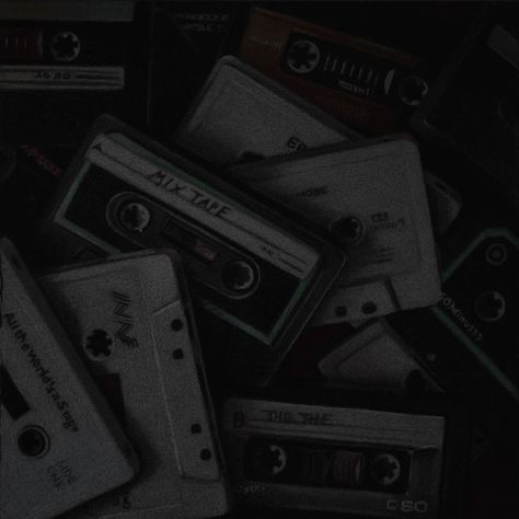 Athetics Pics Dark, Cigerattes Aesthetic Dark, Dark Aesthetic Pictures Icon, Aesthetic Widget Dark, Gray And Black Aesthetic, Simple Dark Aesthetic, Aesthetic Images Dark, Music Dark Aesthetic, Darkside Aesthetic