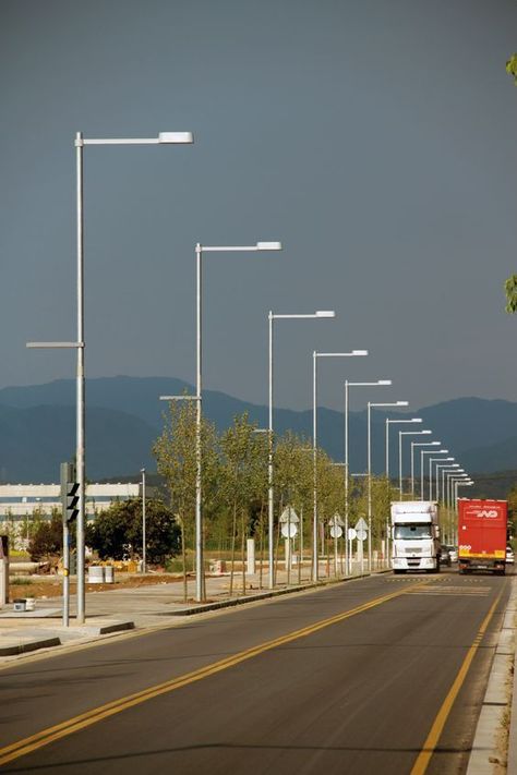 Car Showroom Design, Formal Garden Design, Stainless Steel Lamps, Street Lighting, Urban Design Plan, Fahrenheit 451, Steel Light, Santa Cole, Steel Lamp