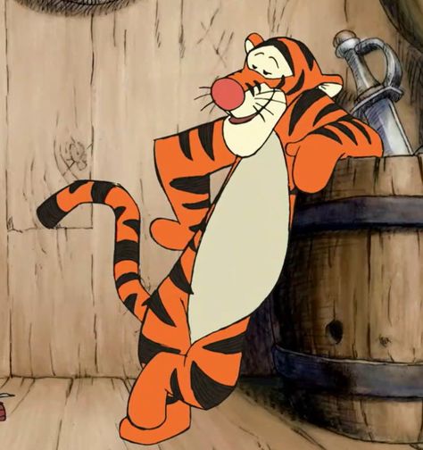 Cartoon Characters Animals, Smash Cake Cartoon, Funny Cartoon Character Pictures, Random Cartoon Characters, Tigger Aesthetic, 2000s Cartoon Characters, Disney Animation Characters, Hear Me Out Cake Characters Funny, Tiger From Winnie The Pooh