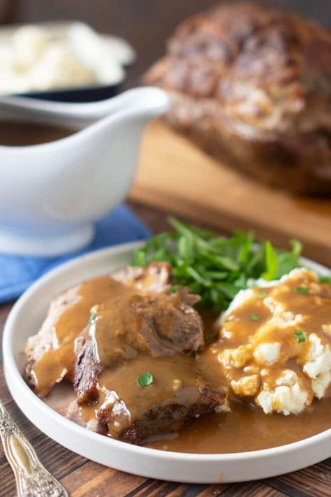 Homemade Pork Gravy, Pork And Mashed Potatoes, Pork Gravy Recipe, Cornstarch Gravy, Pork Roast With Gravy, Pork Gravy, Easy Baked Pork Chops, Pork Loin Roast Recipes, How To Make Gravy