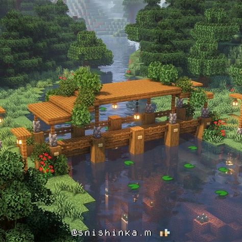 Road Ideas Minecraft, Minecraft Oasis Ideas, Small Bridge Design, Cute Minecraft World, Minecraft Yard Ideas, Bridge Design Minecraft, Minecraft Outside Decor Ideas, Minecraft Small Bridge, Minecraft Projects Ideas