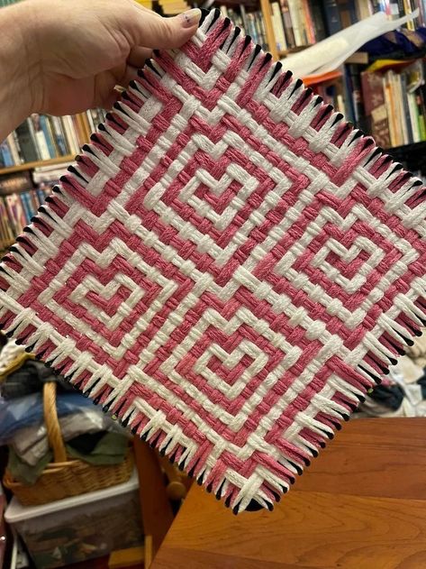 10” Potholder Loom Patterns, Heart Potholder Pattern Free, Loop Potholder Patterns Free, Pot Holder Patterns Loom, Friendly Loom Potholder Patterns, Pot Holder Loom Projects, Potholder Loom Designs, Potholder Loom Projects, Potholder Pro Loom Patterns Free