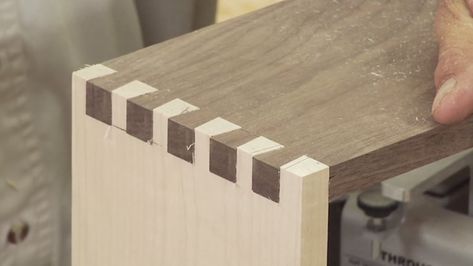 Build Drawers, Dovetail Jig, Dove Tail, Woodworking School, Woodworking Basics, Dovetail Joints, Box Joints, Woodworking Joinery, Wood Joints