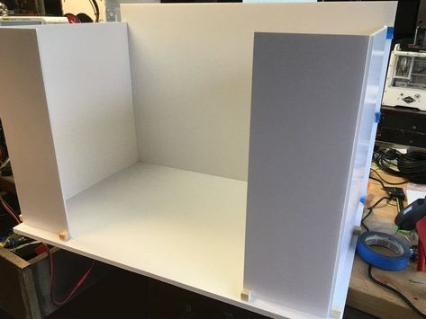 Diy Lightbox For Product Photography, Photography Light Box Diy, Diy Light Box For Photography, Diy Photo Box Lightbox How To Make, Diy Photo Light Box Simple, Diy Photo Box For Products, Diy Lightbox Photography, Diy Photography Props Cheap, How To Make A Light Box Diy