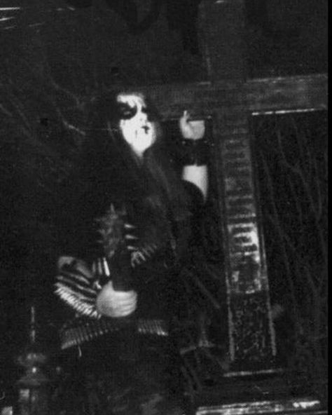 Nattefrost- (CARPATHIAN FOREST) #norwegianblackmetal #truenorwegianblackmetal #norway #corpsepaint #kvlt #nordic #blackmetal… Carpathian Forest Band, Carpathian Forest, Mayhem Black Metal, Black Metal Art, Band Pictures, Heavy Metal Music, Black Music, Thrash Metal, Metal Music