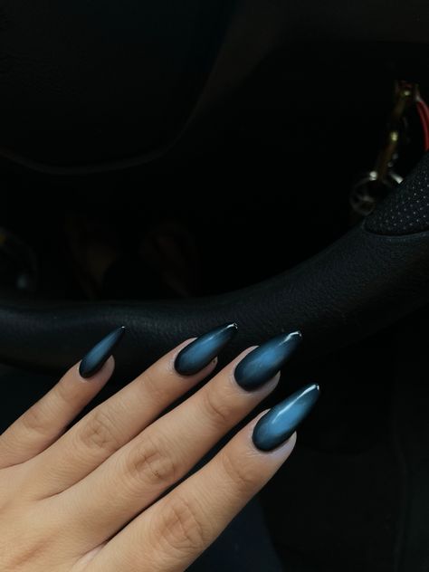 Blue And Black Almond Nails, Black Blue Aura Nails, Nails Acrylic Aura, Short Almond Aura Nails, Grunge Aura Nails, Blue Nails Aura, Black And Blue Aura Nails, Aura Nail Design, Navy Blue Aura Nails