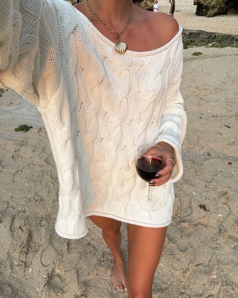 october sunsets 🌅 🧡🫶 code ASHLEE @greybandit Winter Beach Aesthetic, Fall Beach Outfits, Coastal Outfits, Sun Outfit, Goa Outfits, Baha Mar, Ocean Outfits, Fall Beach, Beach Outfits