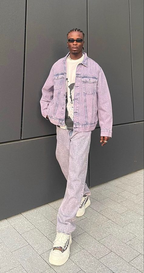 Men’s Purple Outfit, Lavender Outfit Men, Purple Men Outfit, Purple Streetwear Outfit, Purple Outfits Men, Hbcu Aesthetic, Purple Jeans Outfit, Outfit Inspo Men, Streetwear Outfit Men