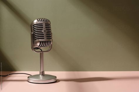 Podcast Mic Aesthetic, Aesthetic Podcast Background, Podcast Microphone Aesthetic, Green Microphone Aesthetic, Podcast Mood Board, Microphone Photography, Podcast Image, Microphone Aesthetic, Podcast Photography