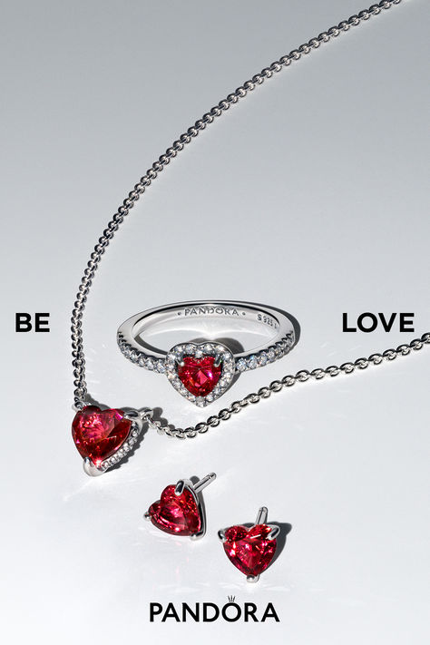 Just like your love, these pieces shine even better together. Wrap up coordinating looks and stylist-approved gift sets that show them how you feel. Cute Promise Rings, Pandora Red, Stile Boho Chic, Pretty Jewelry Necklaces, Jewelry Accessories Ideas, Jewelry Lookbook, Fancy Jewelry, Girly Jewelry, Dream Jewelry