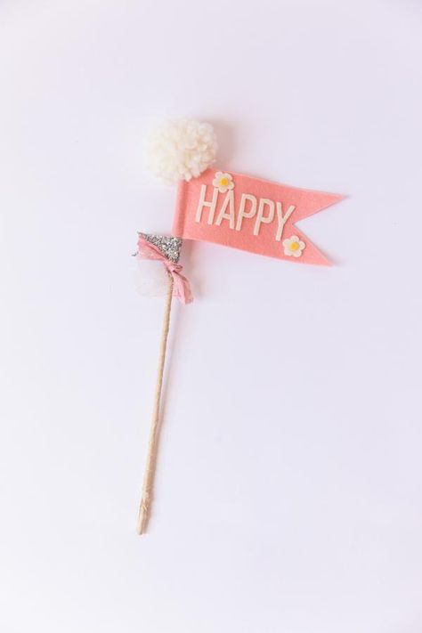 Felt Wands, Honeycomb Decor, Birthday Decorations At Home, Unique Cupcakes, Candles Gifts, Diy Cake Topper, Felt Banner, Oh Happy Day, Birthday Crafts