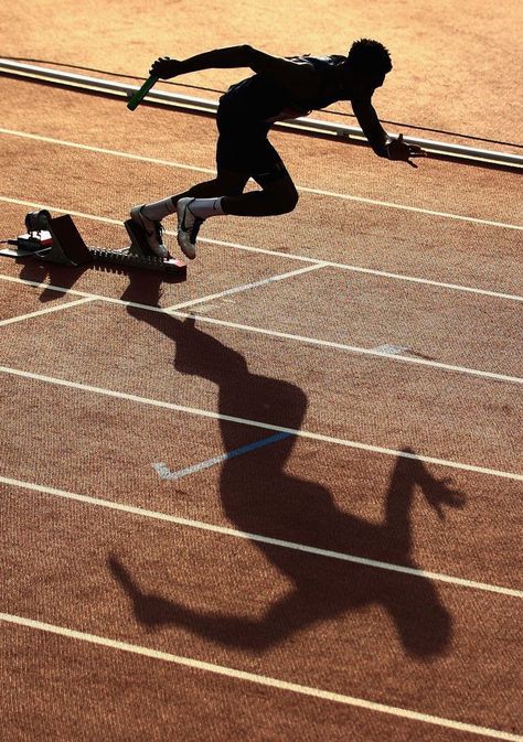 Track And Field Aesthetic, Track Aesthetic, Field Aesthetic, Track Quotes, Athletics Track, Running Photography, Field Athletes, Track Pictures, Running Photos