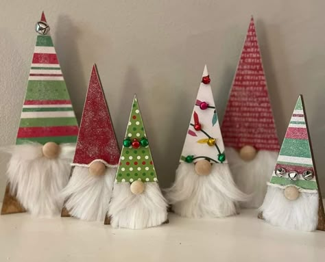 Wooden Christmas Knomes, Wooden Triangle Gnome, Wood Christmas Knomes, Gnome Wooden Ornaments, Diy Wooden Christmas Knomes, Wooden Christmas Gnomes Diy, Gnome Wood Crafts, Wood Gnomes Christmas, Wood Block Gnomes Diy