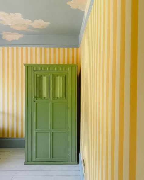 All Posts • Instagram Striped Bedroom, Kids Rooms Inspo, Stripe Wall, Painted Wardrobe, Yellow Nursery, Striped Walls, English Decor, Bathroom Paint Colors, Extension Ideas