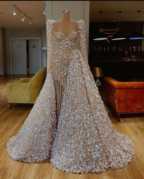 Met Gala Inspired Dresses, Wedding Dresses Extravagant, Valdrin Sahiti Dresses, Valdrin Sahiti, Gaun Fashion, 파티 드레스, Wedding Reception Dress, Pageant Gowns, فستان سهرة