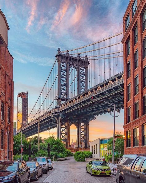 New York on Instagram: “TOP New York 📷 by @pixelpann • #topnewyorkphoto Look at the featured gallery to share the ❤️ #communityfirst” Dumbo New York, Dumbo Nyc, New York Bridge, Nyc Spring, Manhattan Bridge, New York Photos, New York City Travel, Nyc Photography, George Washington Bridge