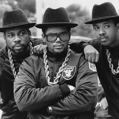 Jam Master Jay, Dapper Dan, Run Dmc, Gangsta Rap, Hip Hop Outfits, Hip Hop Artists, Hip Hop Fashion, 5 Ways, Mtv