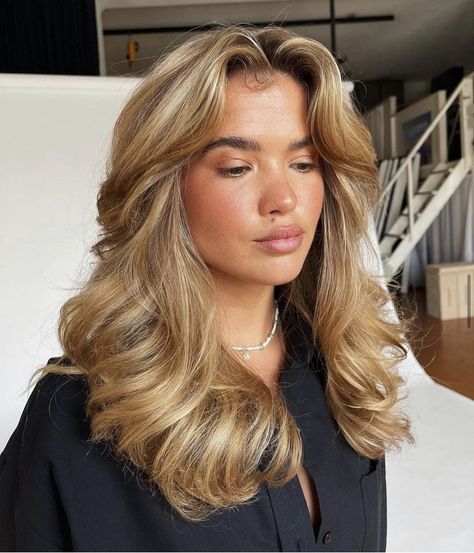 Bouncy Blowout, Beauty Hairstyles, Outfits Dresses, Blonde Hair Inspiration, Blowout Hair, Blonde Hair Looks, Hair Shades, Hair Color And Cut, Good Hair Day