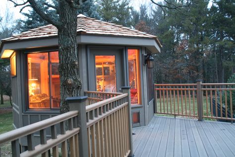 4 season  detached gazebo Deck Ideas With Gazebo, Gazebo Connected To House, Detached Sunroom, 4 Season Gazebo, Closed Gazebo, Two Level Deck Ideas, Attached Gazebo, Screen Gazebo On Deck, Detached Screened In Porch And Deck