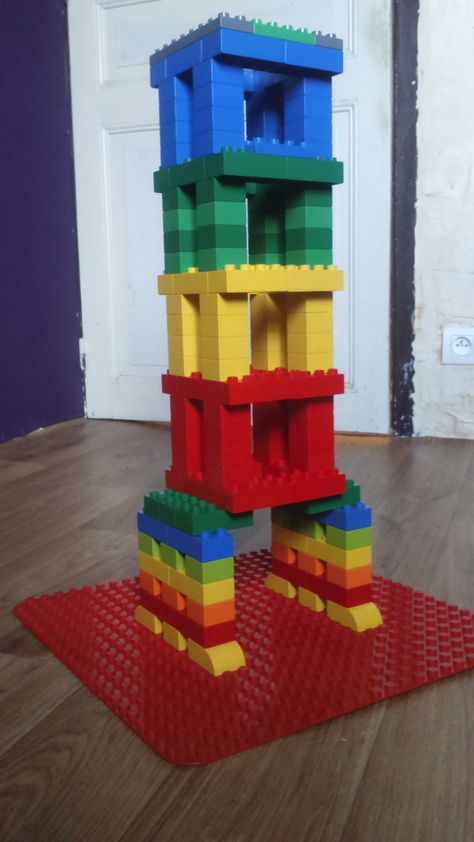 An elevator Tower by Felix #Duplo #Lego #Building Lego Tower Ideas, Duplo Lego Ideas, Lego Tower, Duplo Ideas, Lego Club, Lego Activities, Lego Craft, Lego Blocks, Lego Creative