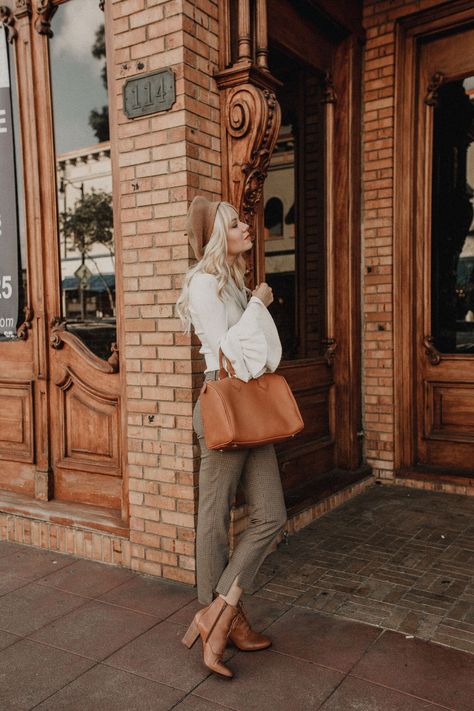 Brown Heeled Ankle Boots Outfit, Brown Boots Spring Outfit, Cognac Heels Outfit, Brown Boots Outfit Work, Cognac Boots Outfit Ankle, Brown Ankle Boots Outfit Work, Cognac Ankle Boots Outfit, Brown Boots Outfit Women, Caramel Boots Outfit