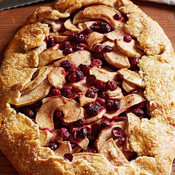 Apple, Cranberry and Pecan Galette Pot Roast Chili, Pecan Galette, Cranberry Galette, Roast Chili, Fresh Cranberry, Creamy Caramel, Apple Dessert Recipes, Pies Maker, Apple Cranberry