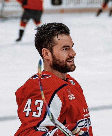 Tom Wilson Capitals, Tom Wilson Hockey, Nhl Hockey Players, Washington Capitals Hockey, Capitals Hockey, Tom Wilson, Men Haircut Styles, Nhl Players, Washington Capitals