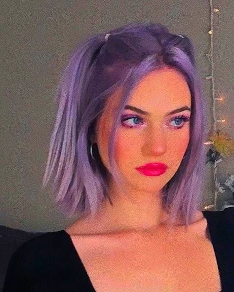 Girl Short Hairstyles, Indie Vibes, Knitting Tips, The Craft, Purple Hair, Short Hairstyles, Tips And Tricks, Hairstyles, Knitting