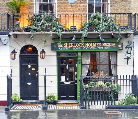 Sherlock Holmes Museum at 221b Baker Street, London The Sherlock Holmes Museum, Sherlock Holmes Museum London, Baker Street London, Victorian Detective, Sherlock Holmes Museum, Places Painting, England Aesthetic, England Trip, Sir Arthur Conan Doyle