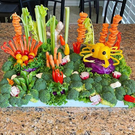 Ocean Themed Veggies, Mermaid Taco Bar, Ocean Themed Veggie Tray, Under The Sea Veggie Tray, Mermaid Fruit Platter, Mermaid Veggie Tray, Mermaid Fruit Tray, Little Mermaid Themed Food, Ocean Theme Food