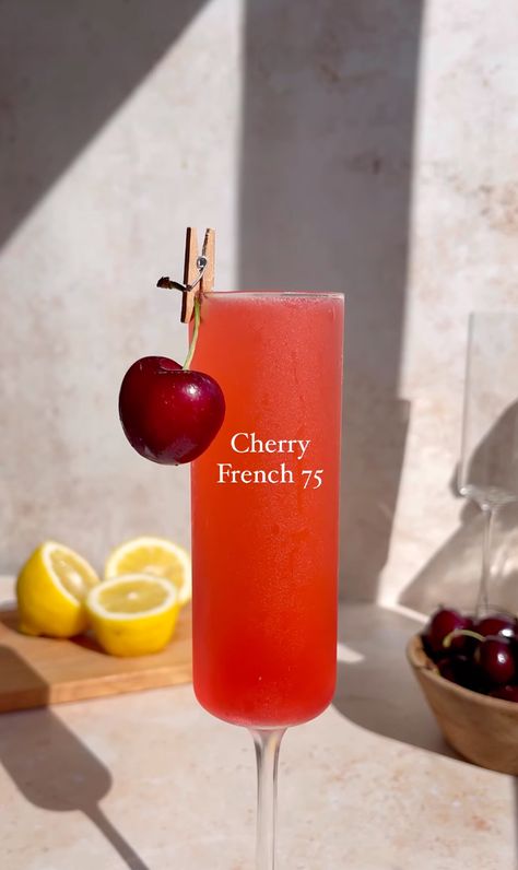 Cherry Drink, Infused Gin, Bartender Drinks, Cherry Syrup, French 75, Yummy Alcoholic Drinks, Refreshing Drinks Recipes, Cherry Recipes, Summer Cocktail Recipes