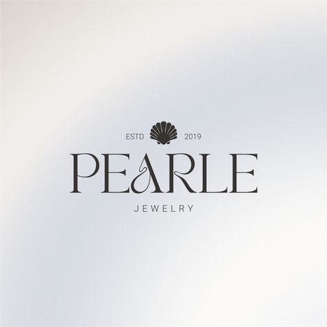 Pearl jewelry logo design. Natural materials and textures are the inspiration for this design. You can see the complete project in my Behans profile! Thanks for watching! Jewelry Brand Name Ideas Logo, Jewelry Design Logo, Jewelry Company Logo, Graphic Design Jewelry, Pearl Logo Design Ideas, Pearl Graphic Design, Jewelry Logo Branding, Beads Logo Design, Pearl Logo Design